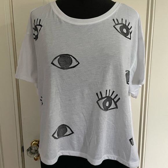 Jenny Lemons Eyes Tee - NWT - Picture 2 of 5